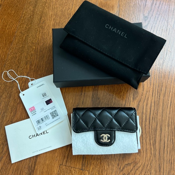 CHANEL Accessories - AUTH BNWT CHANEL Black Quilted Key Holder